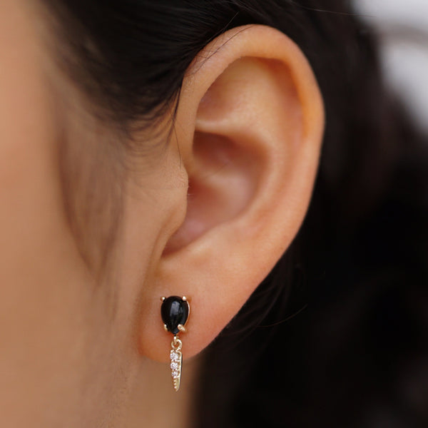 ONYX PEAR SPIKE EARRINGS